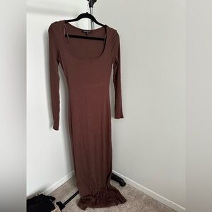 Dynamite Chocolate Long Sleeve Dress
